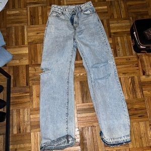 Distressed boyfriend jeans